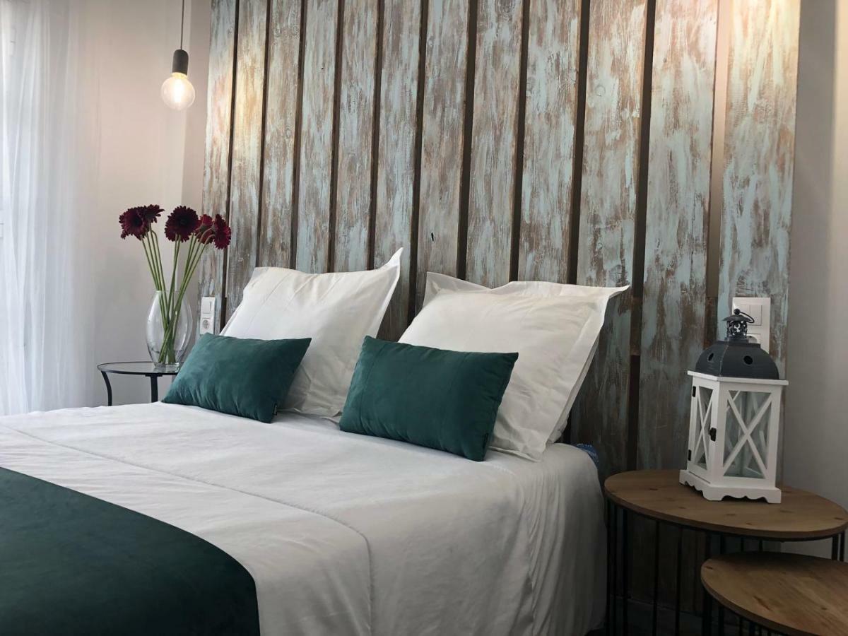Conil Apartamentos La Dama Y El Vagabundo Кониль-де-ла-Фронтера Экстерьер фото