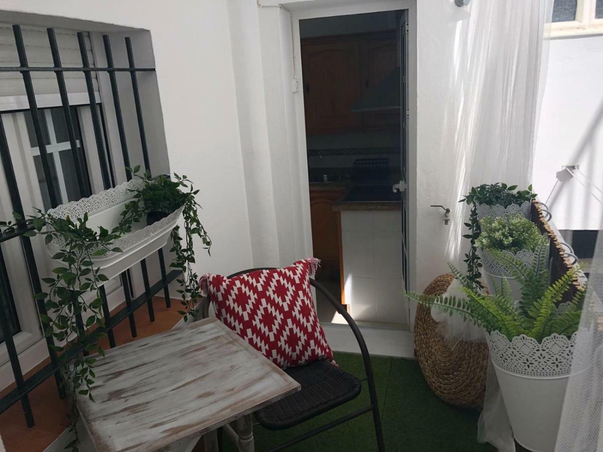 Conil Apartamentos La Dama Y El Vagabundo Кониль-де-ла-Фронтера Экстерьер фото